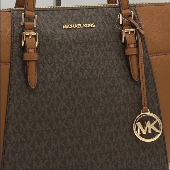 MICHAEL KORS CHARLOTTE LG TZ TOTE BROWN - Picture 12 of 14